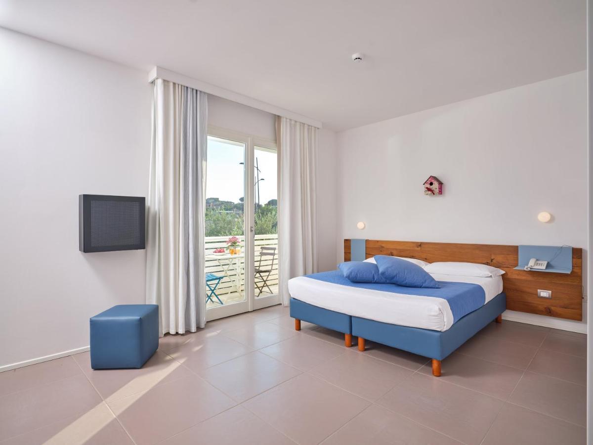Felix Hotels - Hotel Residence Porto San Paolo Buitenkant foto